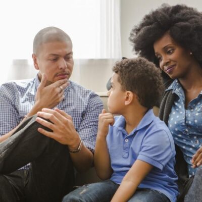 Apelo ao diálogo em família